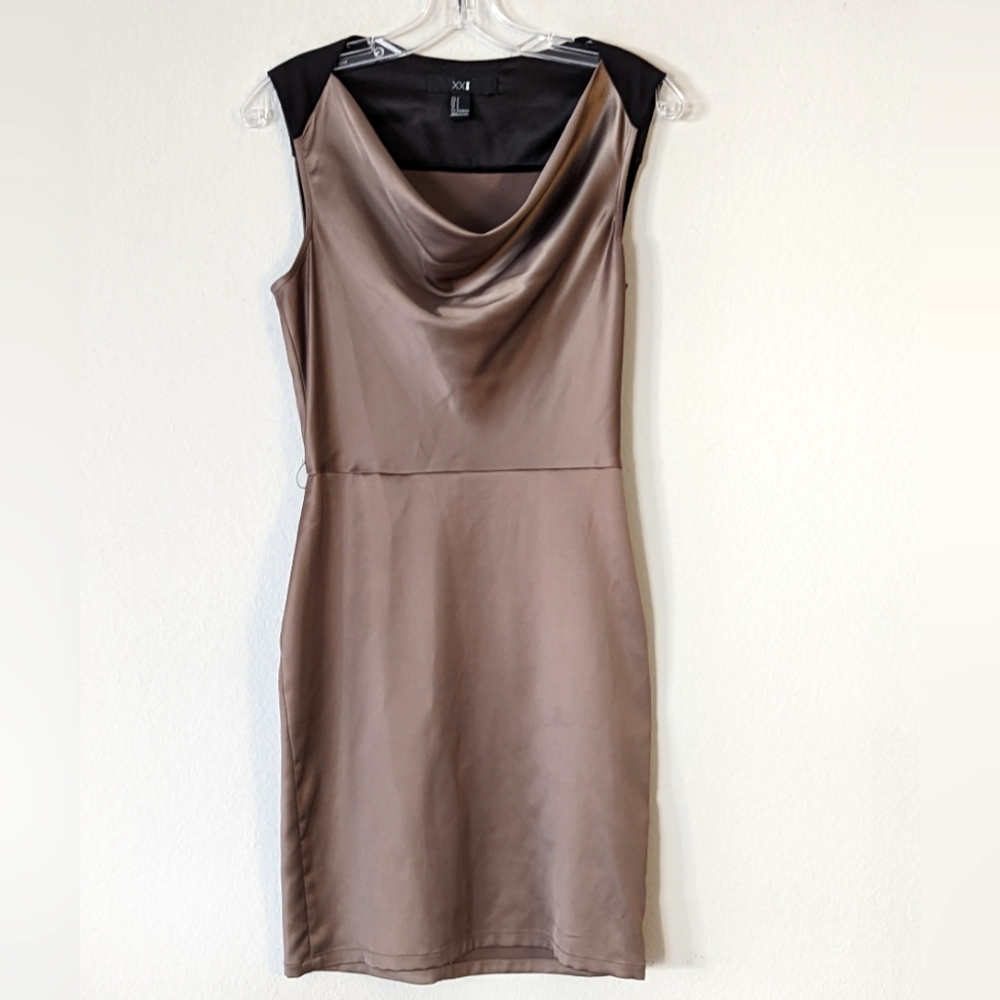 Forever 21 XXI Side Zip Scoop Neck Dress Size S Cocktail Holiday Party